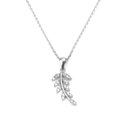 Silver Leafy Elegance Pendant Necklace