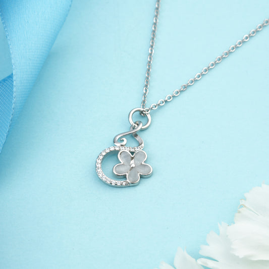 Floral Bloom Sterling Silver necklace