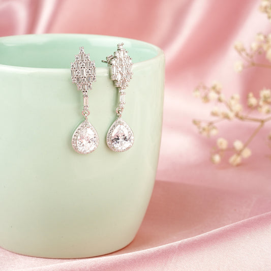 Sparkling Elegance Teardrop Earrings